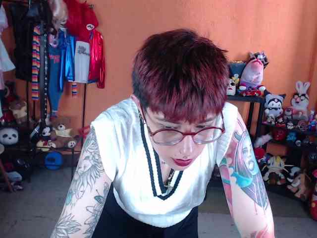 MissMia webcam