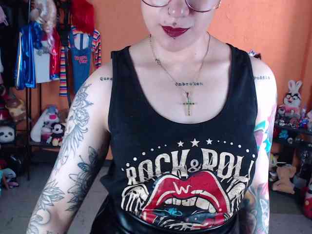 MissMia webcam