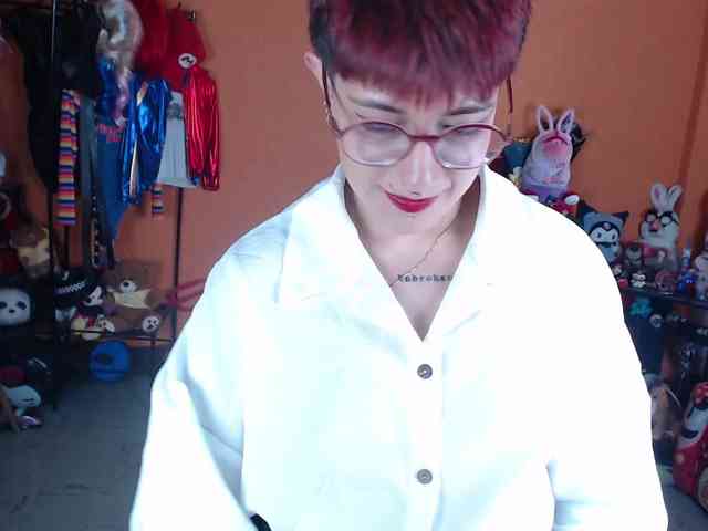 MissMia webcam
