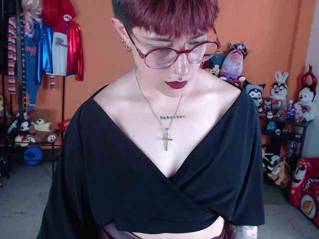 MissMia webcam