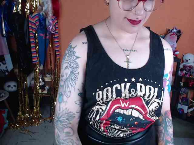 MissMia webcam