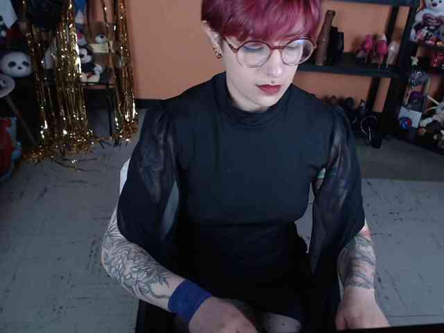 MissMia webcam