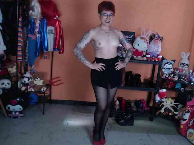 MissMia webcam