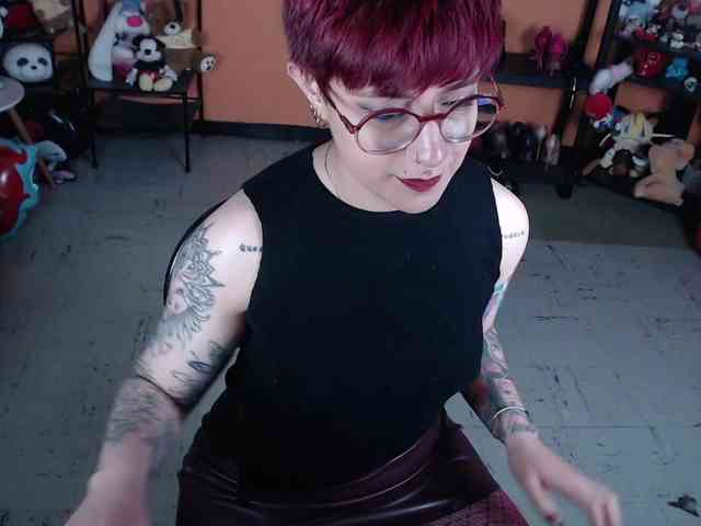 MissMia webcam