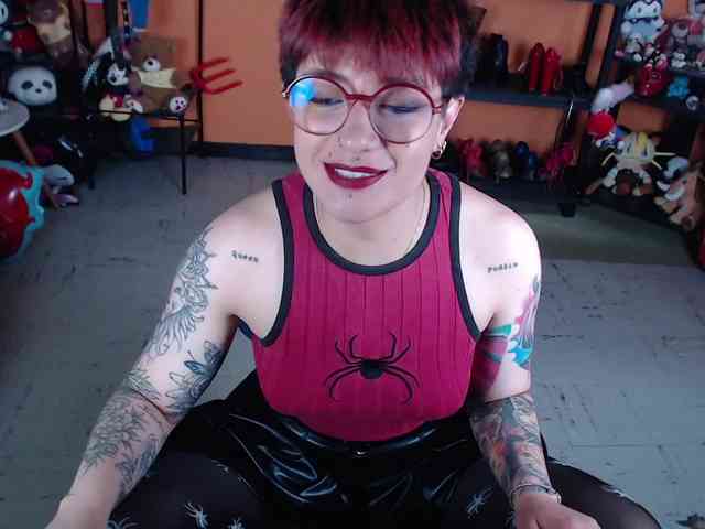 MiaJhons Live Webcam on BongaCams
