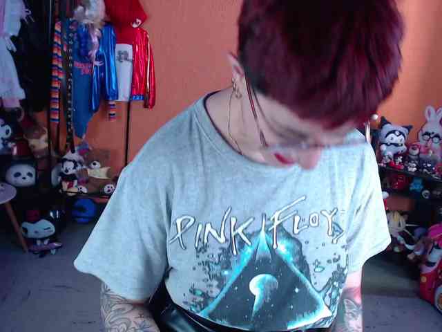 MissMia webcam