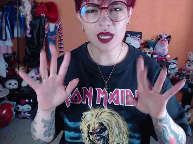 MissMia webcam