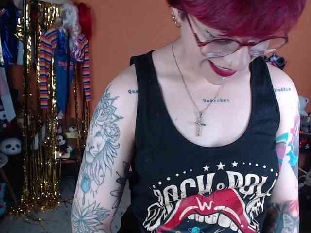 MissMia webcam