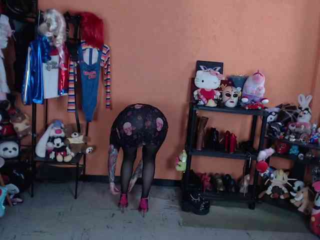 MissMia webcam