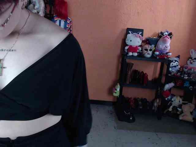 MissMia webcam