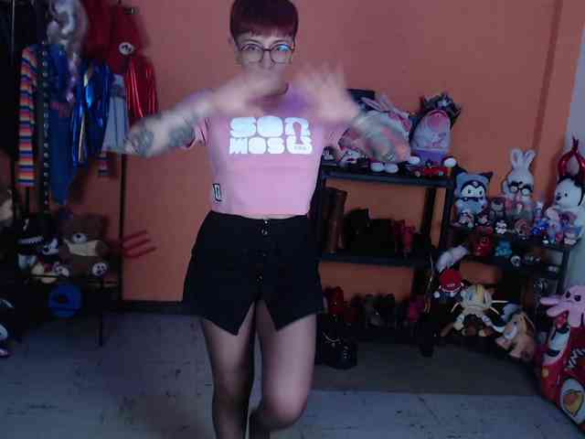 MissMia webcam