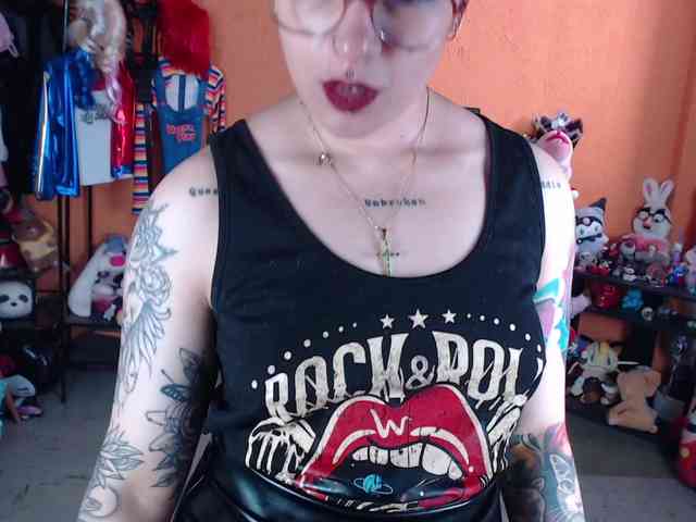 MissMia webcam
