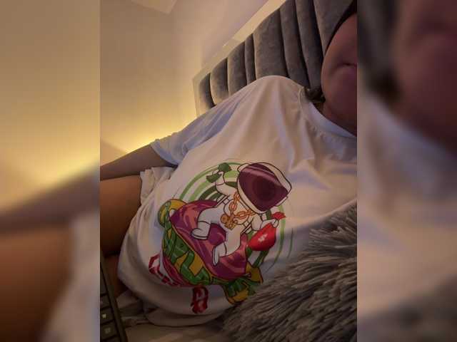 IrisEvans live cam on BongaCams