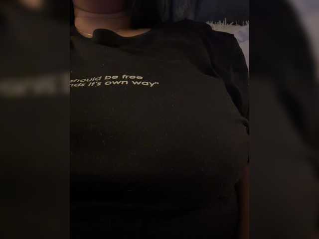 IrisEvans live cam on BongaCams