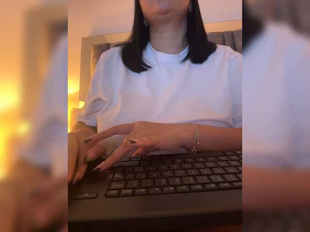IrisEvans live cam on BongaCams