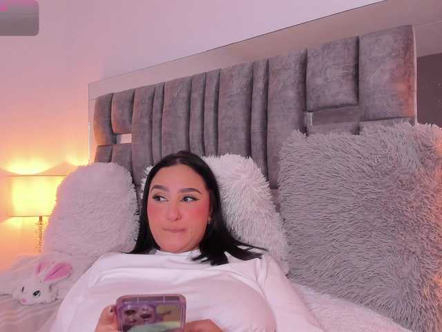 IrisEvans live cam on BongaCams