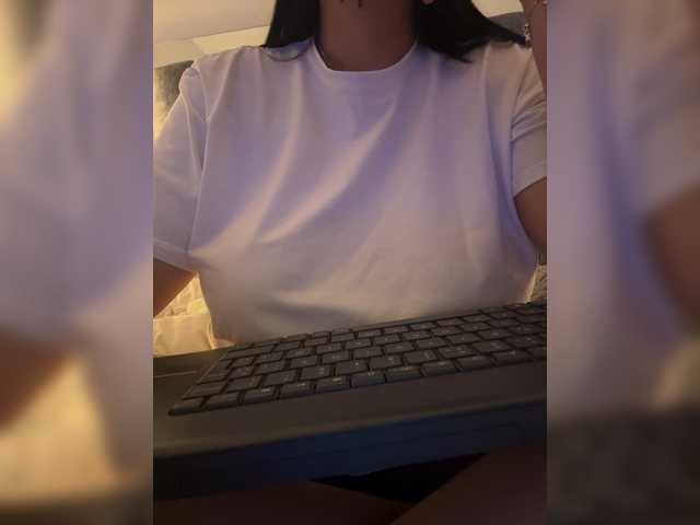 IrisEvans Cam en direct sur BongaCams
