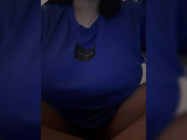 IrisEvans live cam on BongaCams