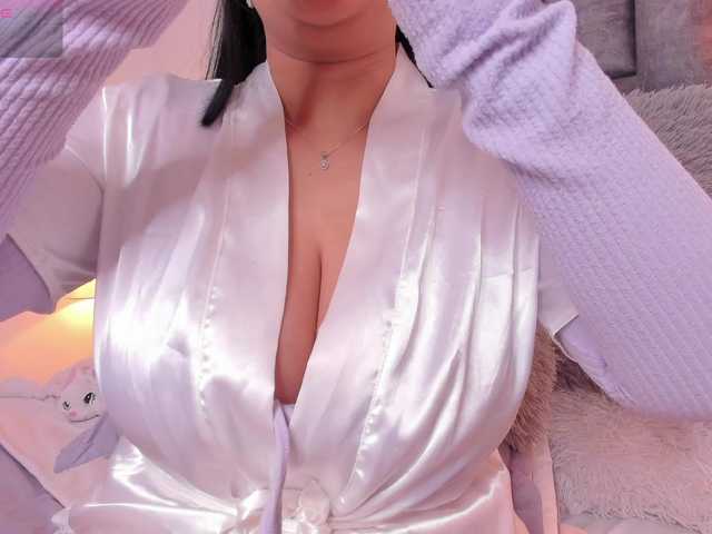 IrisEvans live cam on BongaCams