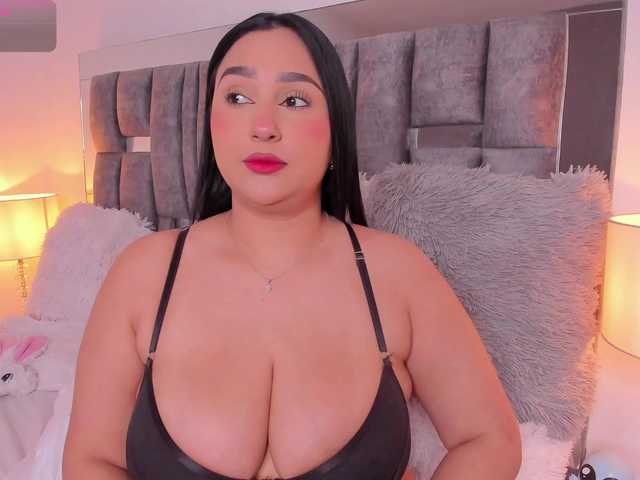 IrisEvans live cam on BongaCams