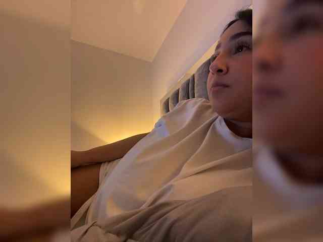 IrisEvans Live Webcam on BongaCams
