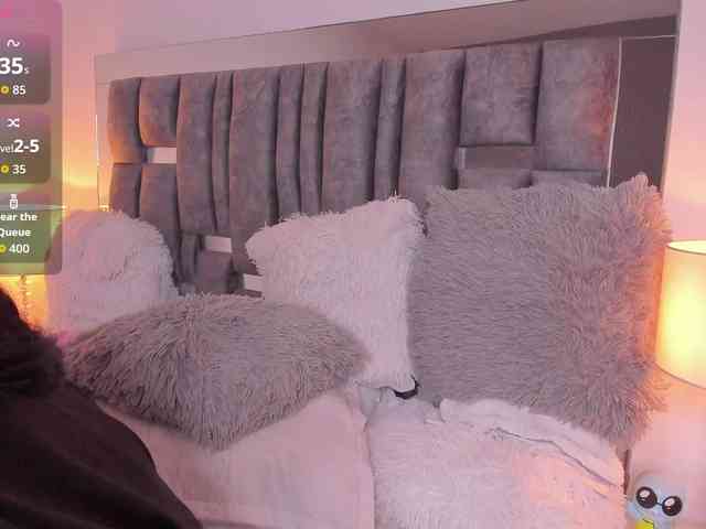 IrisEvans Live Webcam on BongaCams