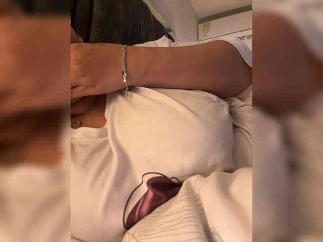 IrisEvans webcam