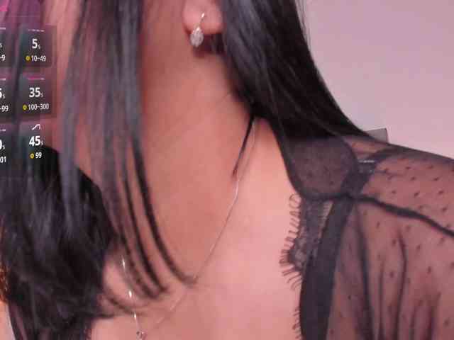 IrisEvans Live Webcam on BongaCams