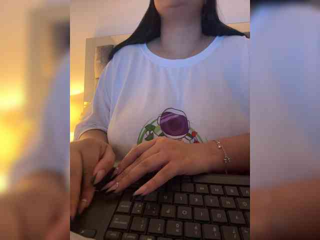 IrisEvans webcam
