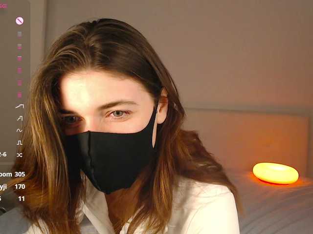 Robin-02's BongaCams show and profile