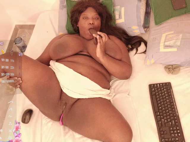 jhoxy-m live cam on BongaCams