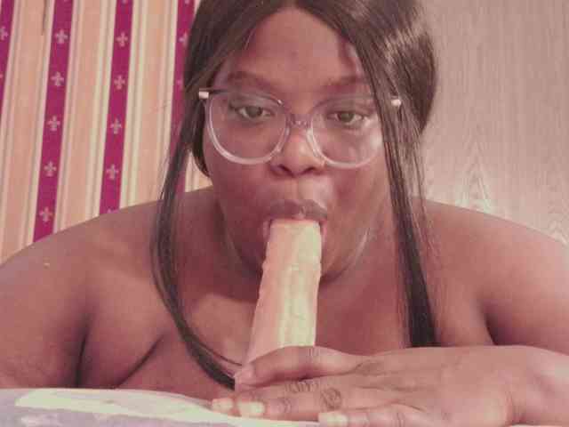 jhoxy-m Live Webcam on BongaCams