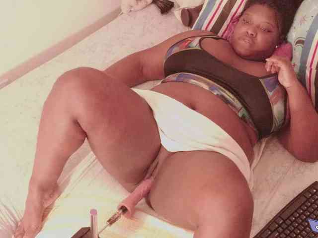 jhoxy-m Live Webcam on BongaCams