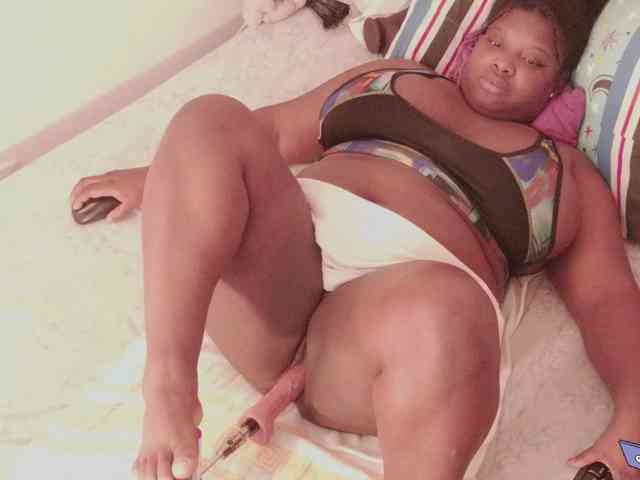 jhoxy-m Live Webcam on BongaCams