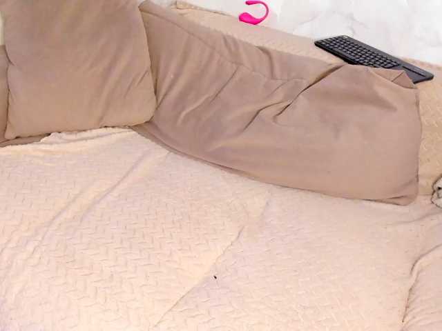 Eva-Merlin, en vivo ahora en BongaCams