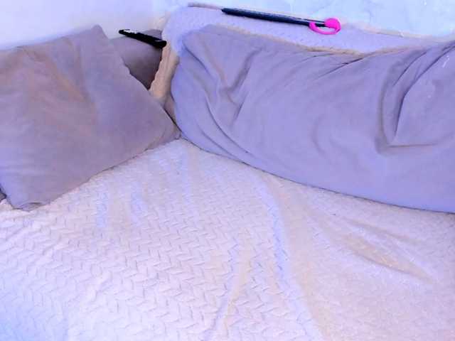 Eva-Merlin live cam on BongaCams