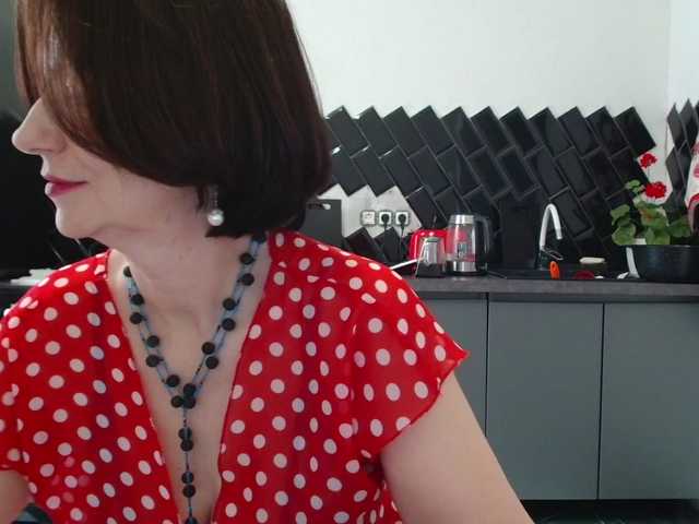 ANGELALADI live cam on BongaCams