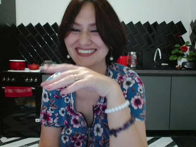 ANGELALADI