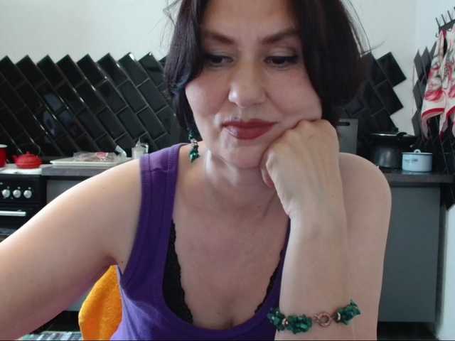 ANGELALADI
