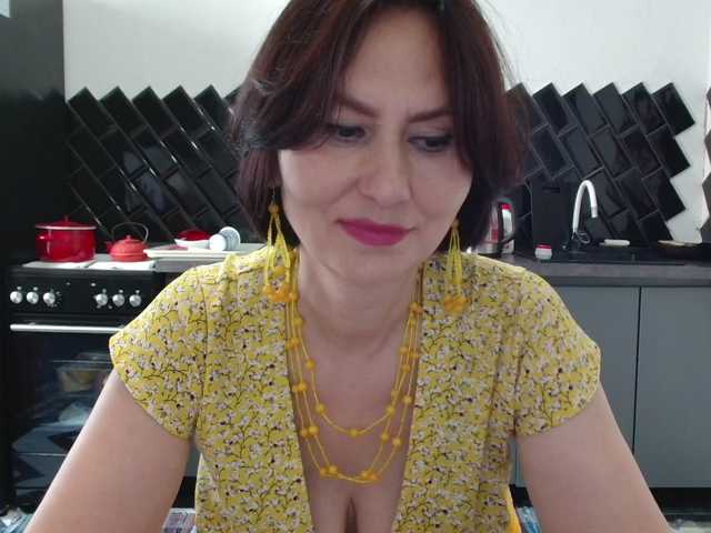 ANGELALADI live webcam show