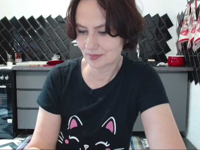ANGELALADI