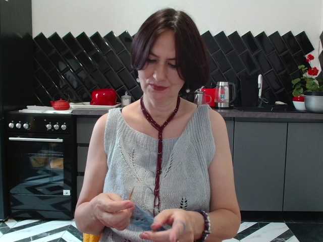 ANGELALADI
