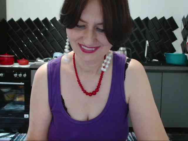 ANGELALADI webcam