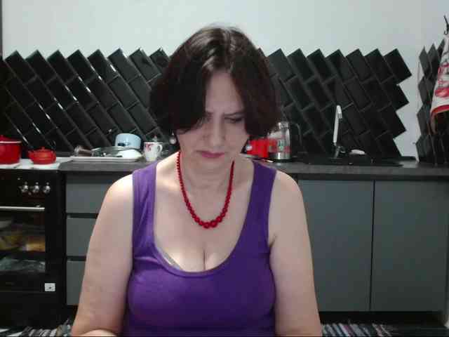 ANGELALADI webcam