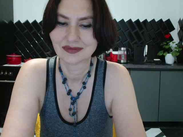 ANGELALADI webcam