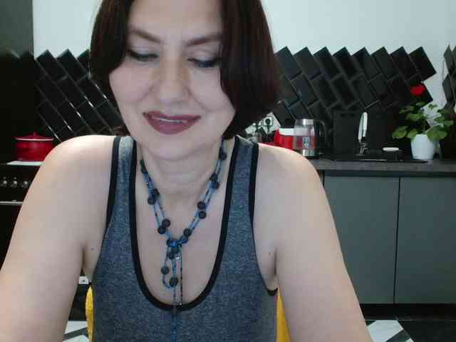 ANGELALADI webcam