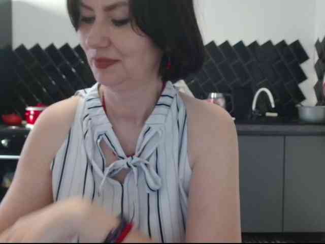 ANGELALADI
