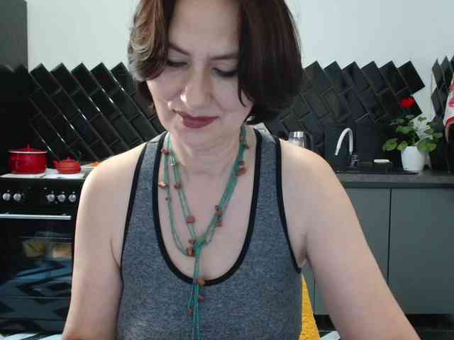 ANGELALADI webcam