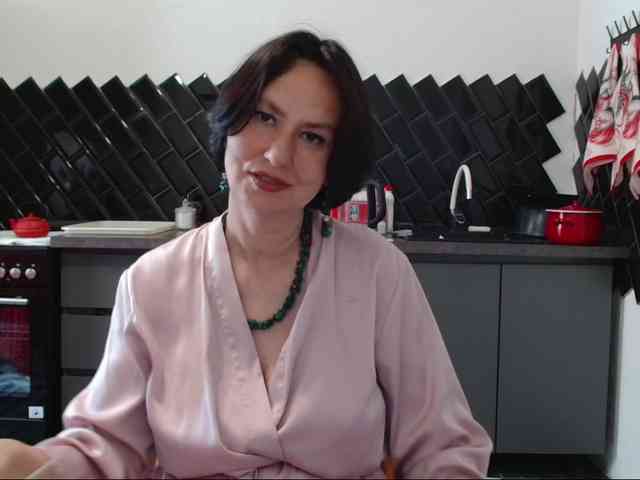 ANGELALADI webcam