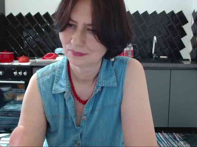 ANGELALADI webcam